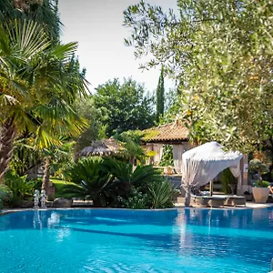 Hotel Achtis
